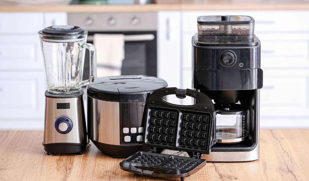 Rénovation de cuisine : Coûts, Budget et Conseils pour bien planifier vos travaux 3 électroménagers pour rénovation cuisine