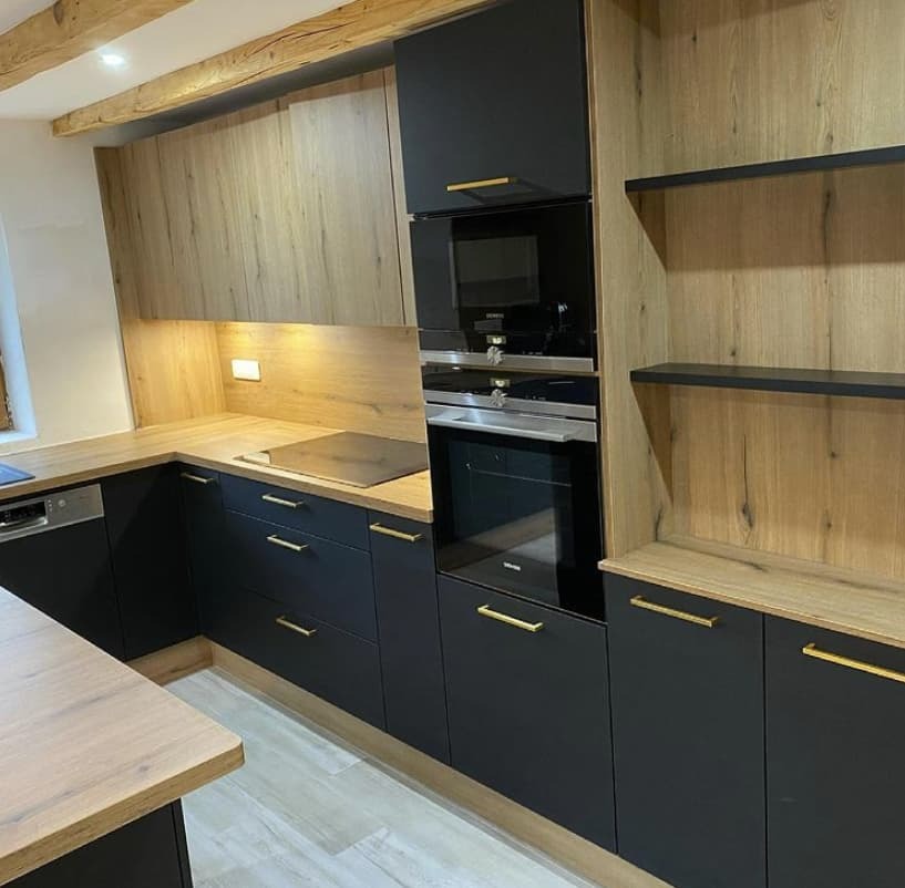 dg-cuisine-realisation-Suresnes-cuisine-allemade-facades-bi-ton-gris-beton-bois